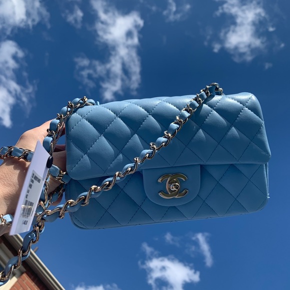 22S CHANEL  Blue Classic Mini Flap Bag Lambskin Rectangular 2022 GHW NWT - Picture 6 of 15